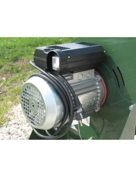 Електрическа професионална дробилка за клони NEGRI R70EHP25, 1800W, 50 мм, 3 куб.м/ч