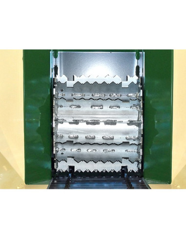 Професионална дробилка за клони NEGRI R280BH25OTRON, 25 к.с., 150 мм, 18 куб.м/ч