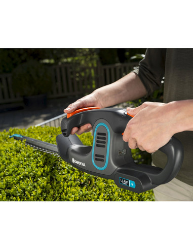 Акумулаторен храсторез GARDENA EasyCut Li Ready-To-Use Set, 14.4V, 2 Ah, 40 см