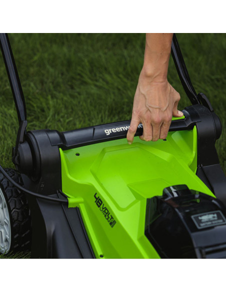 Акумулаторна косачка за трева GreenWorks G48LM41, 48V, 2Ah, 50 л., 41 см