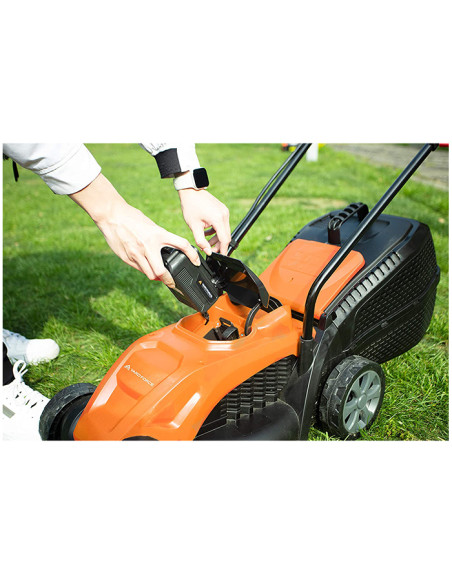 Акумулаторна косачка за трева YARDFORCE LM C32A, 20V, 4 Ah, 32 см., 30 л
