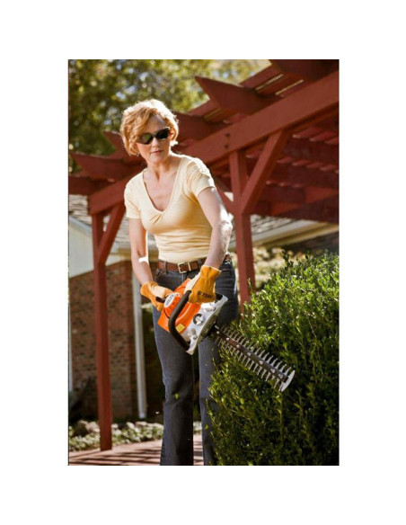 Бензинов храсторез STIHL HS 46 C-E
