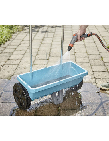 Ръчна сеялка GARDENA Spreader L, 400 кв.м/ч., 45 см., 12.5 л