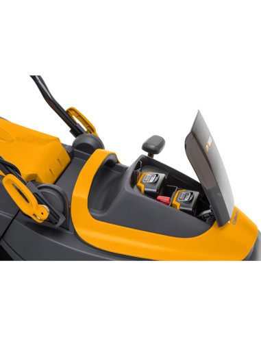 Акумулаторна косачка за трева STIGA Collector 136e Kit, 20V, 550W, 2x2 Ah, 34 см., 35 л