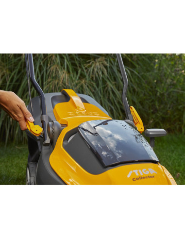 Акумулаторна косачка за трева STIGA Collector 136e Kit, 20V, 550W, 2x2 Ah, 34 см., 35 л