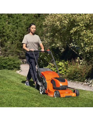 Акумулаторна косачка за трева HUSQVARNA LC 247i SOLO, 36V, 750W, 47 см., 55 л