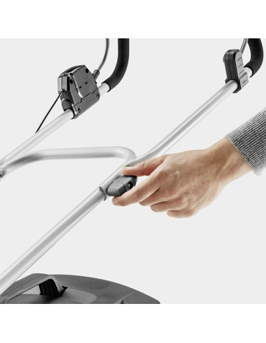 Акумулаторна косачка за трева KARCHER LMO 2-18 SOLO, 18V, 32 см., 30 л