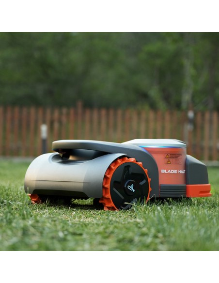 Косачка робот SEGWAY NAVIMOW H3000E-VF 4G, 45%, 21.6V, 10.4 Ah, 3000 кв.м., 21 см