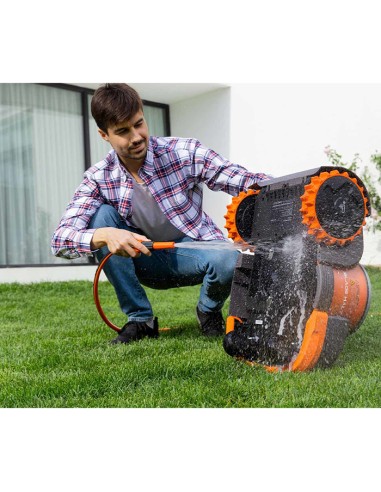Косачка робот SEGWAY NAVIMOW H3000E-VF 4G, 45%, 21.6V, 10.4 Ah, 3000 кв.м., 21 см