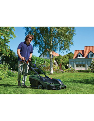 Електрическа косачка BOSCH UniversalRotak 450