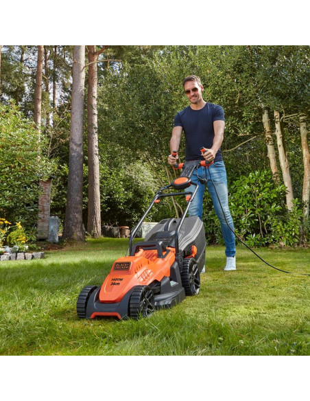 Електрическа косачка за трева BLACK+DECKER BEMW481ES-QS, 1800W, 42 см., 50 л