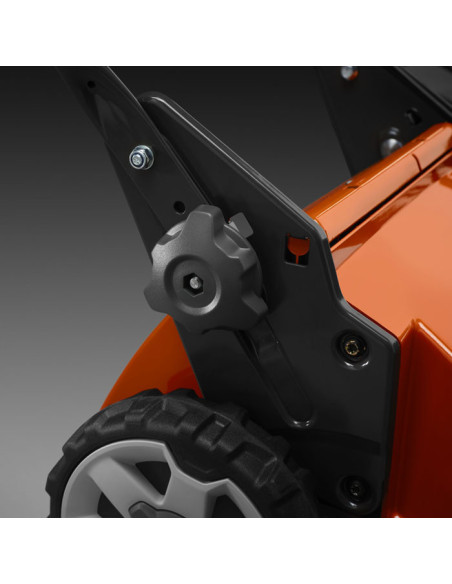 Бензинова самоходна косачка HUSQVARNA LC 247S