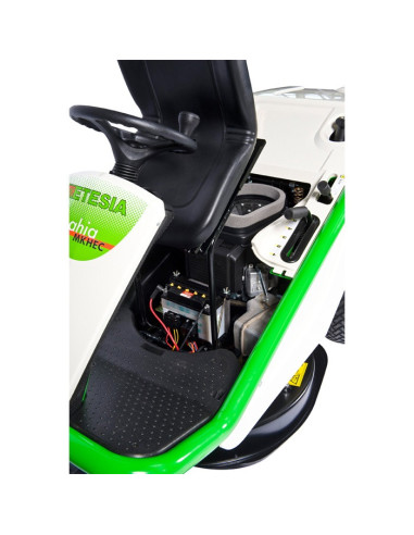 Професионална тракторна косачка ETESIA BAHIA MBHE2