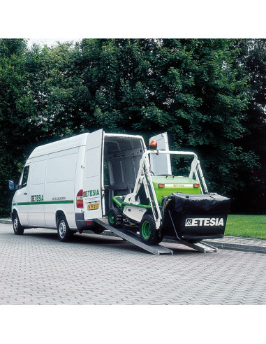 Тракторна косачка за паркове ETESIA HYDRO 124DL