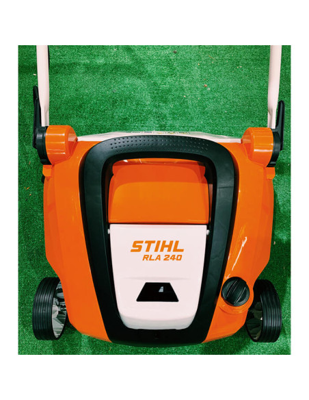 Акумулаторен аератор STIHL RLA 240.0 Set, 36V, 900W, 5 Ah, 34 см, 50 л