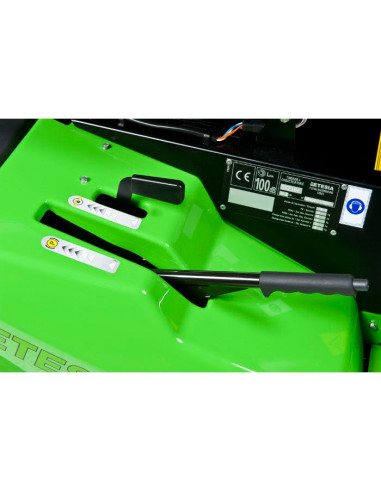 Тракторна косачка за трева ETESIA HYDRO 100 III MK124 - 124 см., 15 к.с., 500 л.