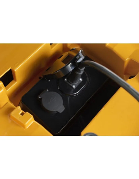 Акумулаторна тракторна косачка за трева STIGA Tornado 398e, 48V, 3000W, 30 Ah, 98 см