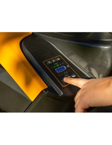 Акумулаторна тракторна косачка за трева STIGA Tornado 398e New SOLO, 56V, 4500W, 98 см ПРОМО