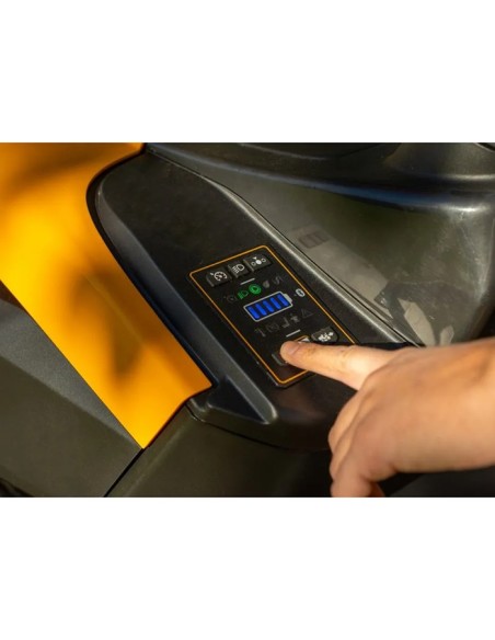 Акумулаторна тракторна косачка за трева STIGA Tornado 398e New SOLO, 56V, 4500W, 98 см ПРОМО