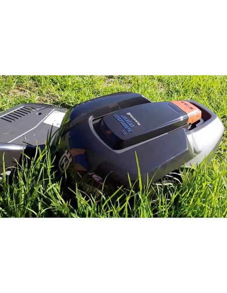 Косачка робот HUSQVARNA AUTOMOWER 305