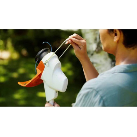 Акумулаторен тример с батерия и зарядно STIHL FSA 57 Kit