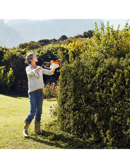 Акумулаторен храсторез STIHL HSA 56 SOLO