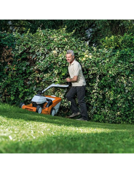Акумулаторна косачка за трева - самоходна STIHL RMA 448.1 TC, 1300W, 36 V, 46 см., 55 л