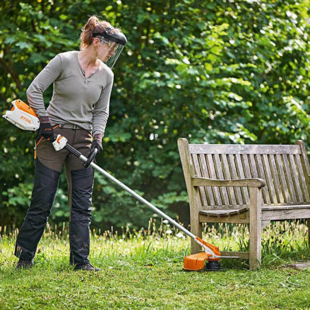 Акумулаторен тример за трева STIHL FSA 86 R SOLO, 36V, 35 см