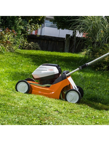 Акумулаторна косачка за трева STIHL RMA 443.2