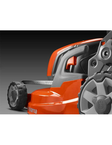 Акумулаторна самоходна косачка HUSQVARNA LC353iVX