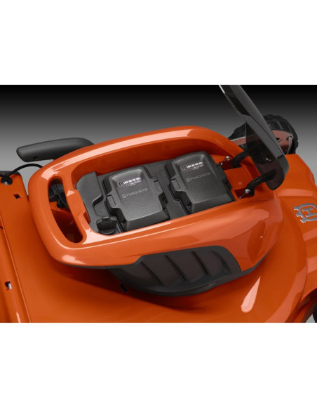 Акумулаторна самоходна косачка HUSQVARNA LC347iVX