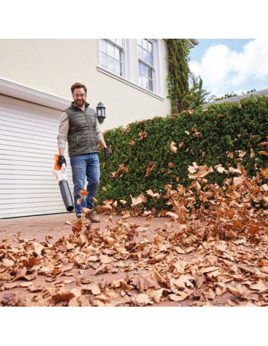Акумулаторна духалка за листа STIHL BGA 50 Set, 36V, 4 Ah, 198 км/ч